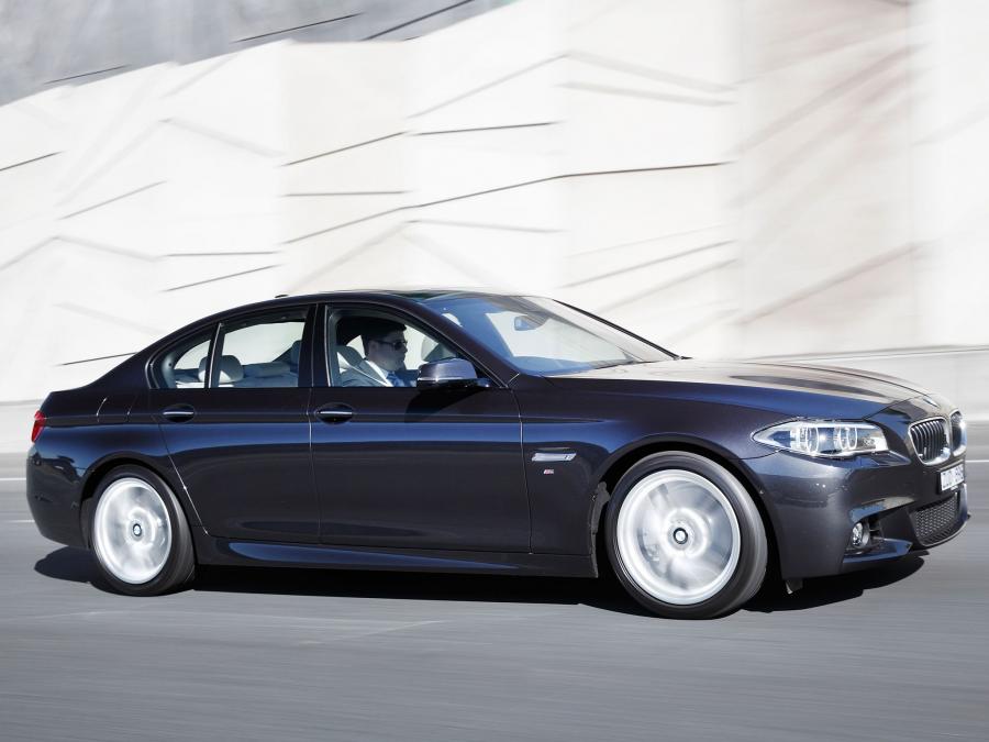  BMW 550i Sedan M Sport Package 2013 года  (AU) (фото 11 из 14)